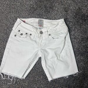 True Religion Julie Y2K 90s White Denim Jean 5 Pocket Shorts Cut Offs Summer